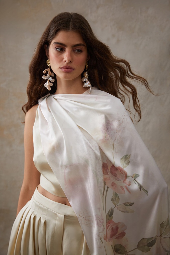 Nihân Top — styling perspective