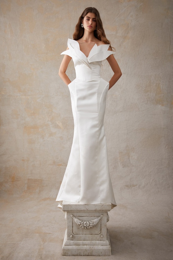 Bahâri Gown — a closer view