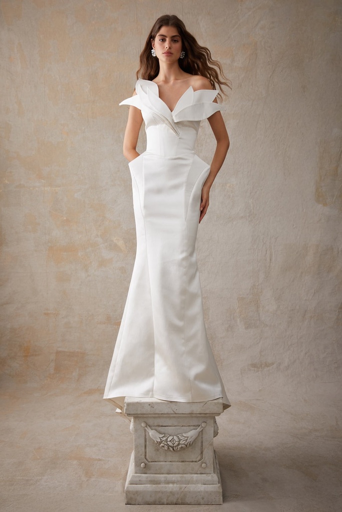 Bahâri Gown — a closer view
