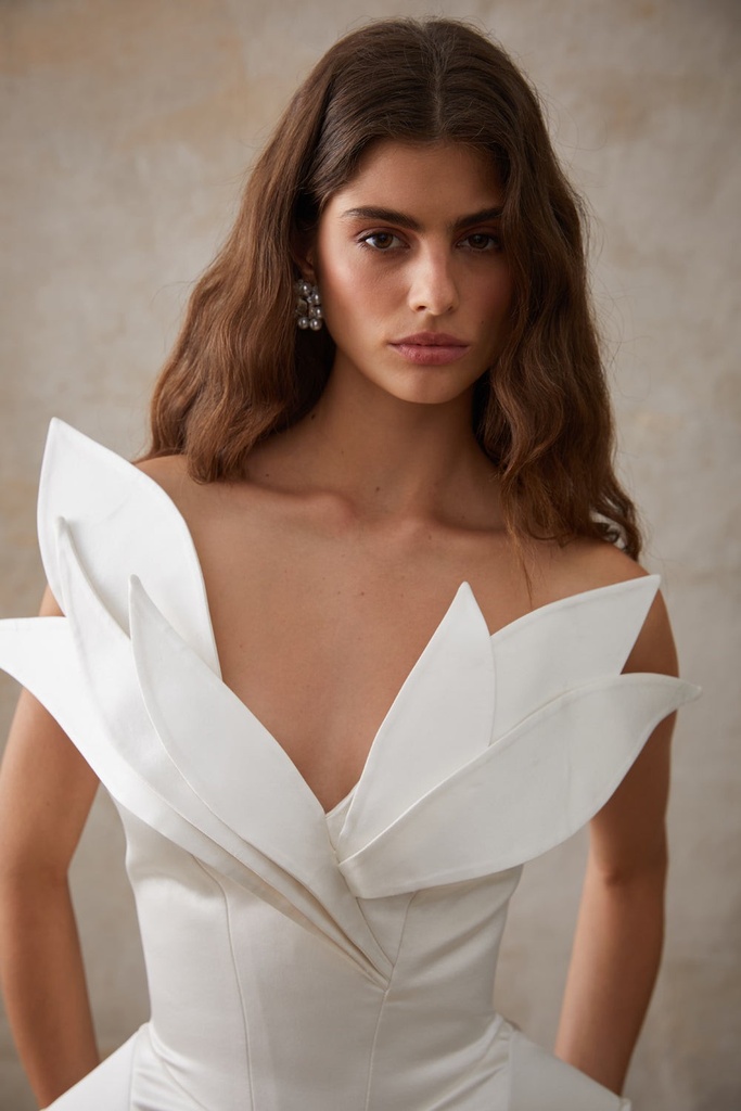 Bahâri Gown - Image 9