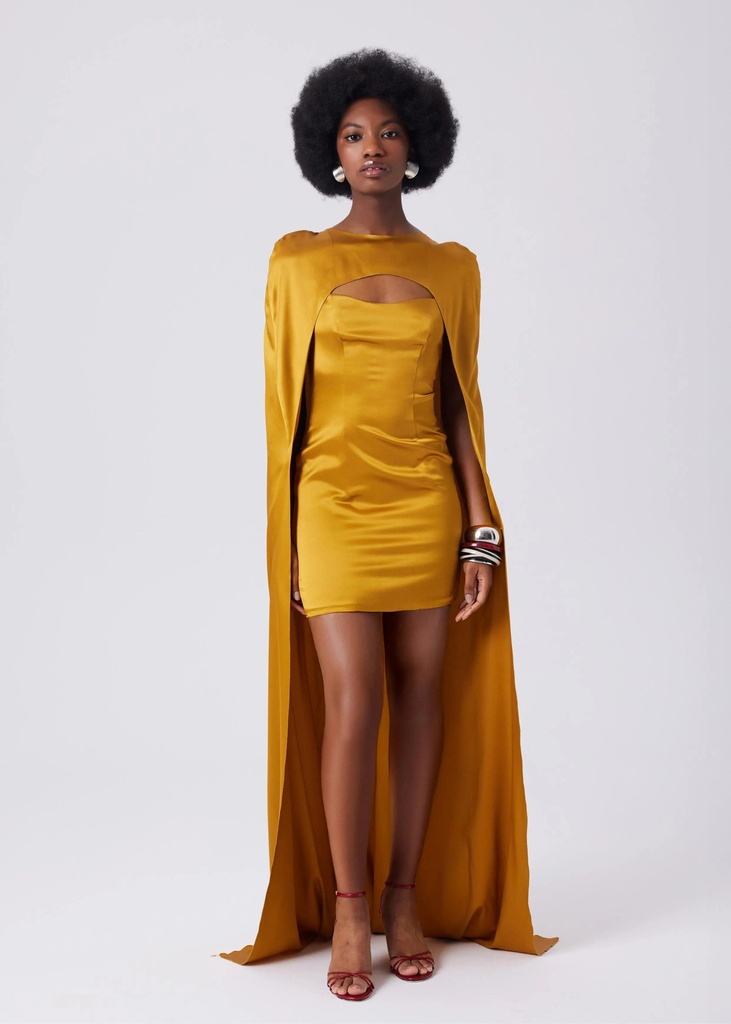 Zelinda Set (Gold) — a closer view