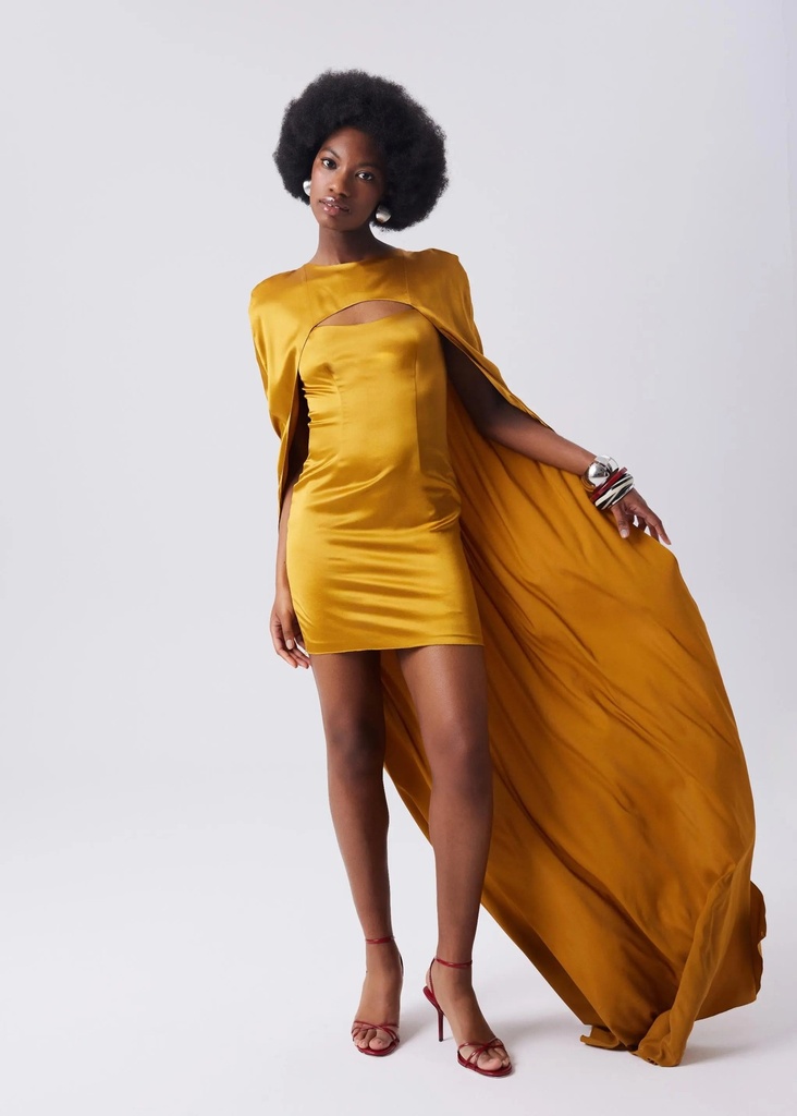 Zelinda Set (Gold) — a closer view