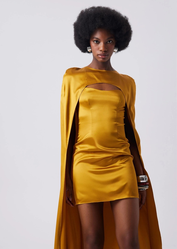 Zelinda Set (Gold) — a closer view