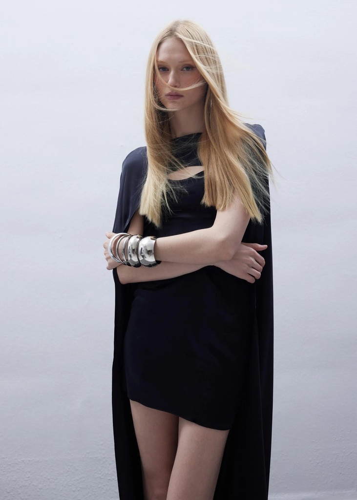 Zelinda Set (Black) — a closer view
