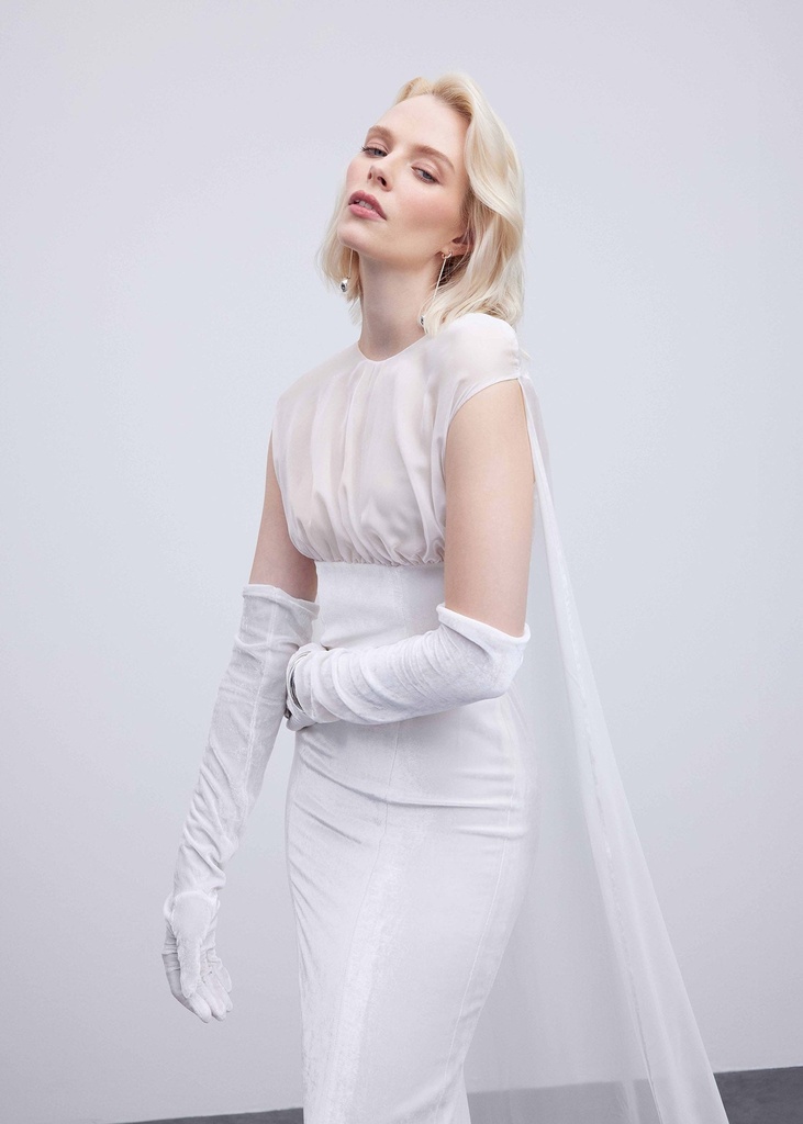 Lys Dress — styling perspective